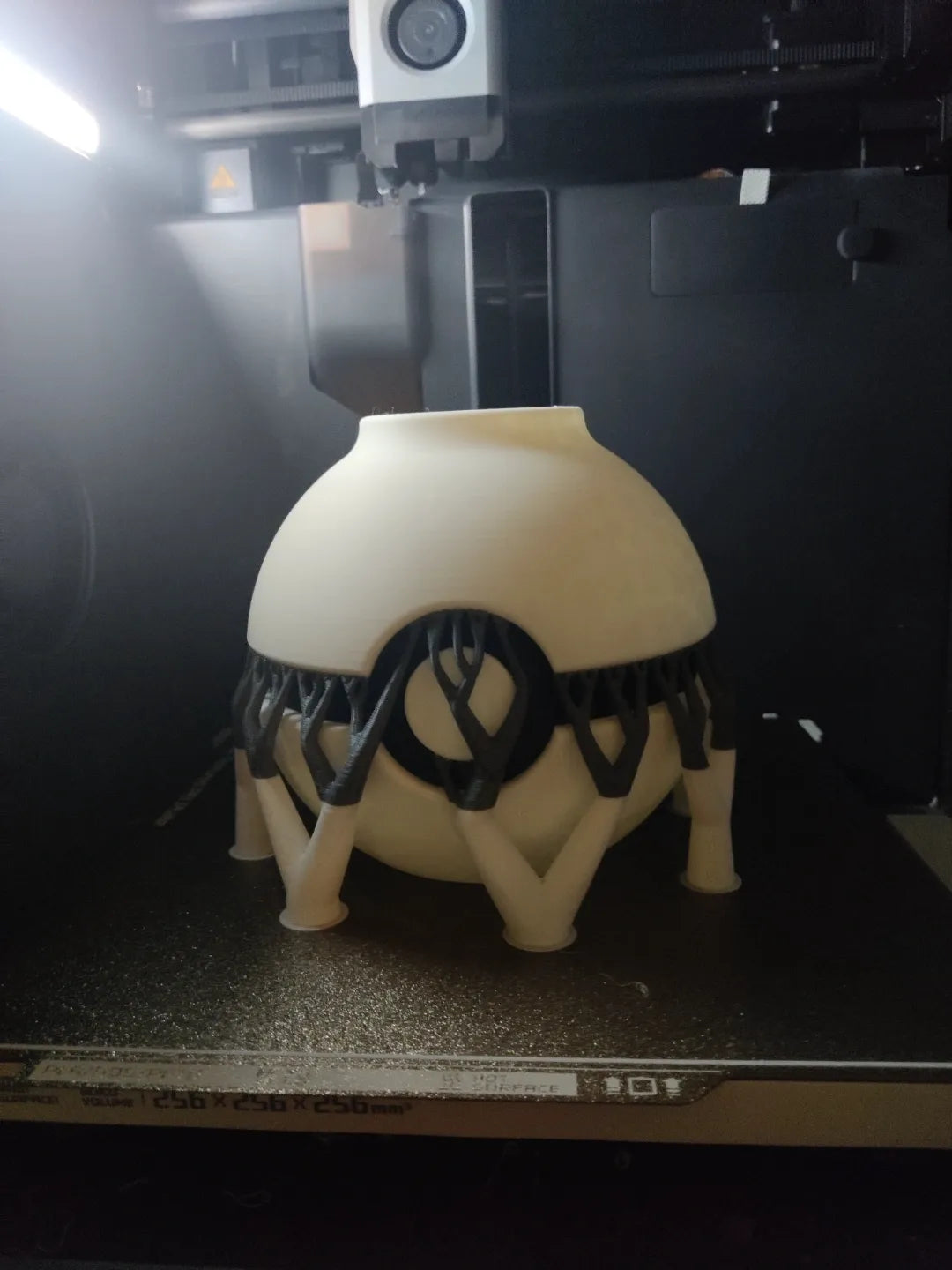Vase inspiré de la Poké Ball  Vase Pokémon