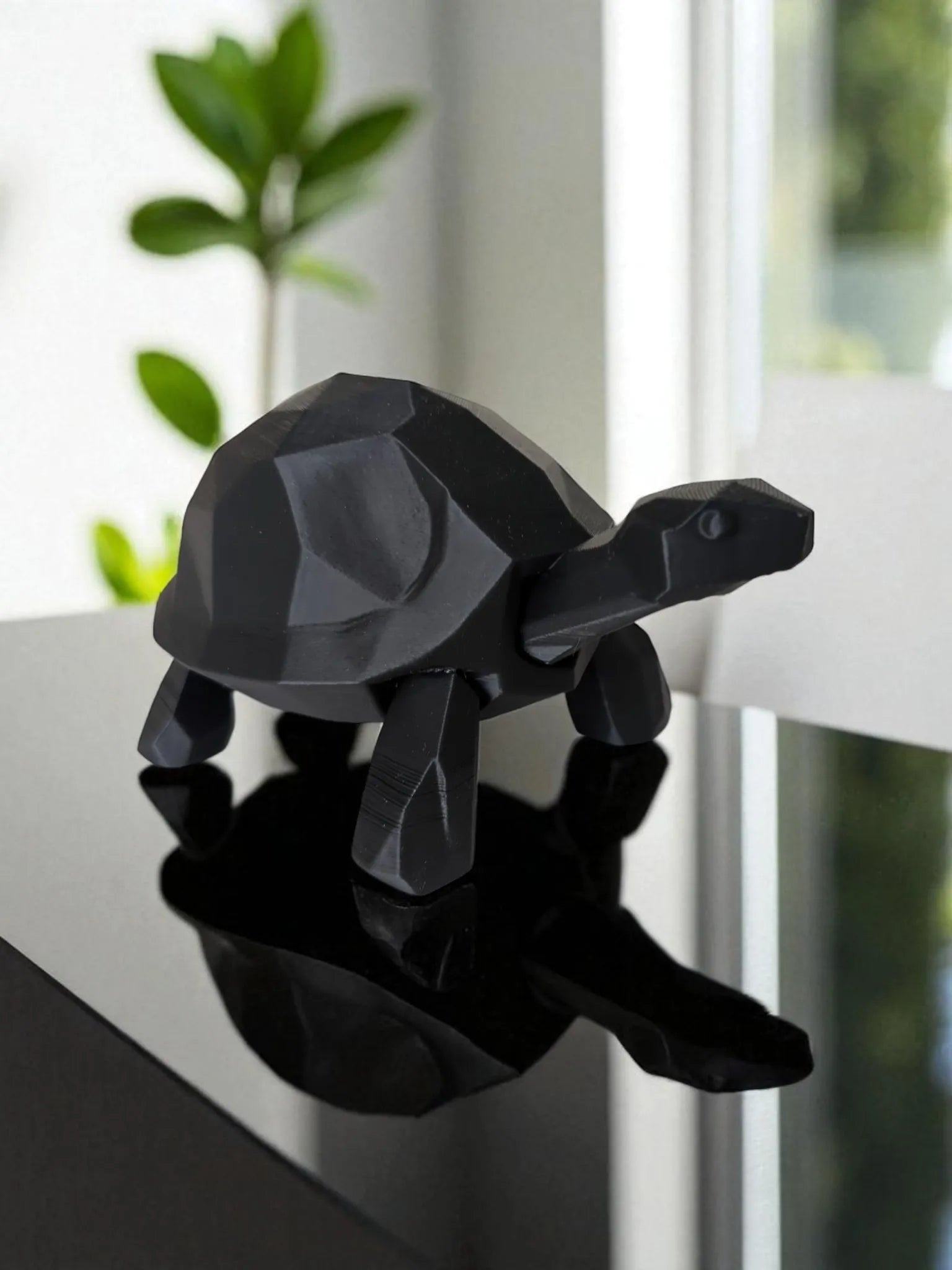 Tortue basse poly marchante