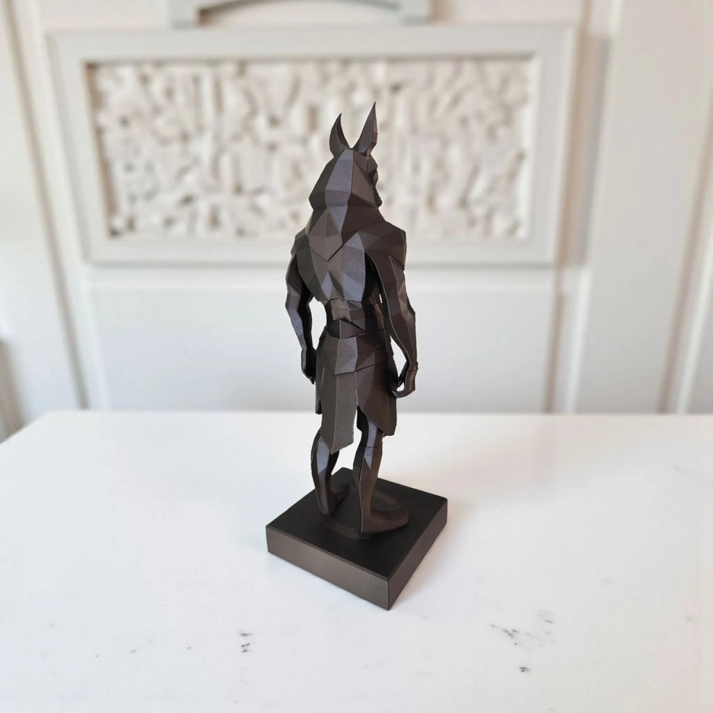 Statue d'Anubis Géométrique Épurée