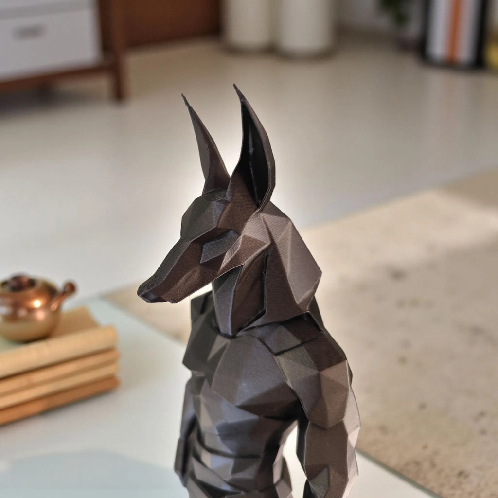 Statue d'Anubis Géométrique Épurée