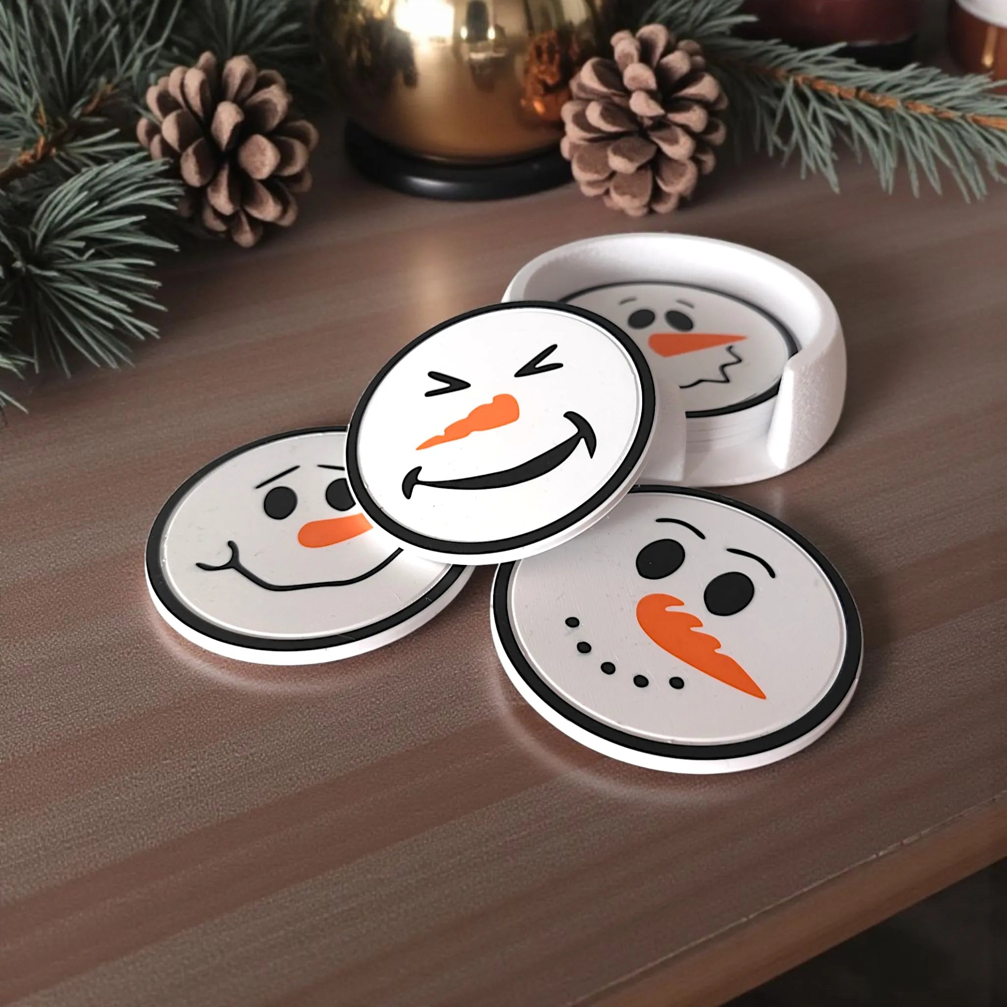 Sous-verres bonshommes de neige amusants avec support (six visages)
