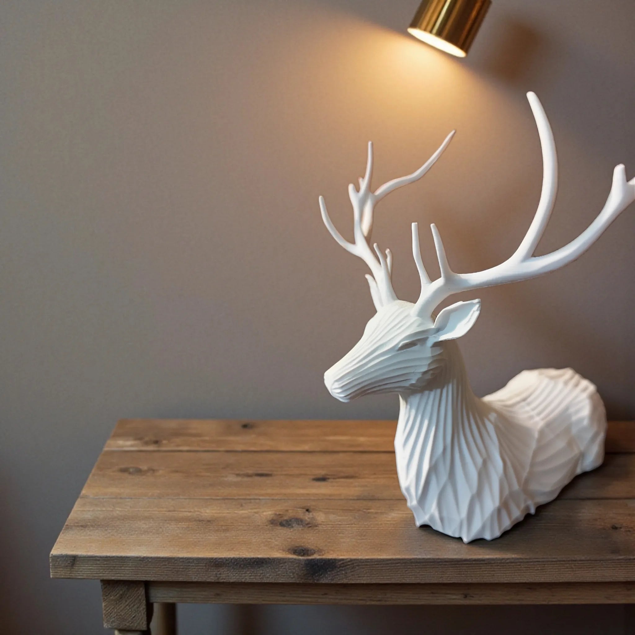 Sculpture abstraite de cerf